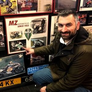 Meet your Posher, Pierre